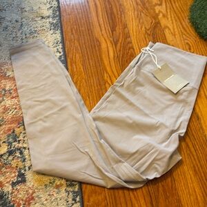 NWT Everlane legging